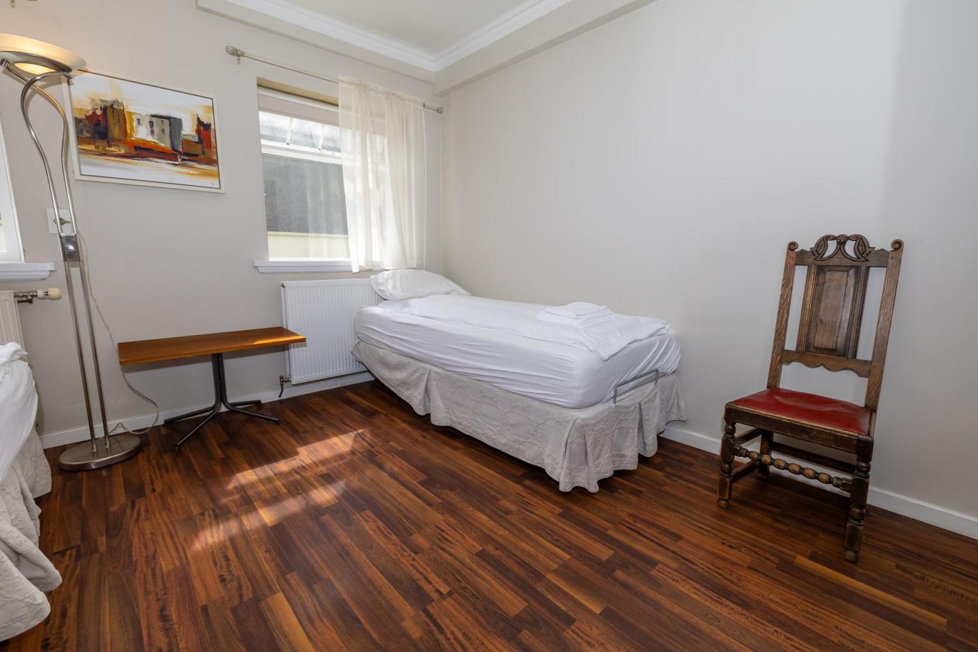 Bg4 Guesthouse Akureyri Bagian luar foto