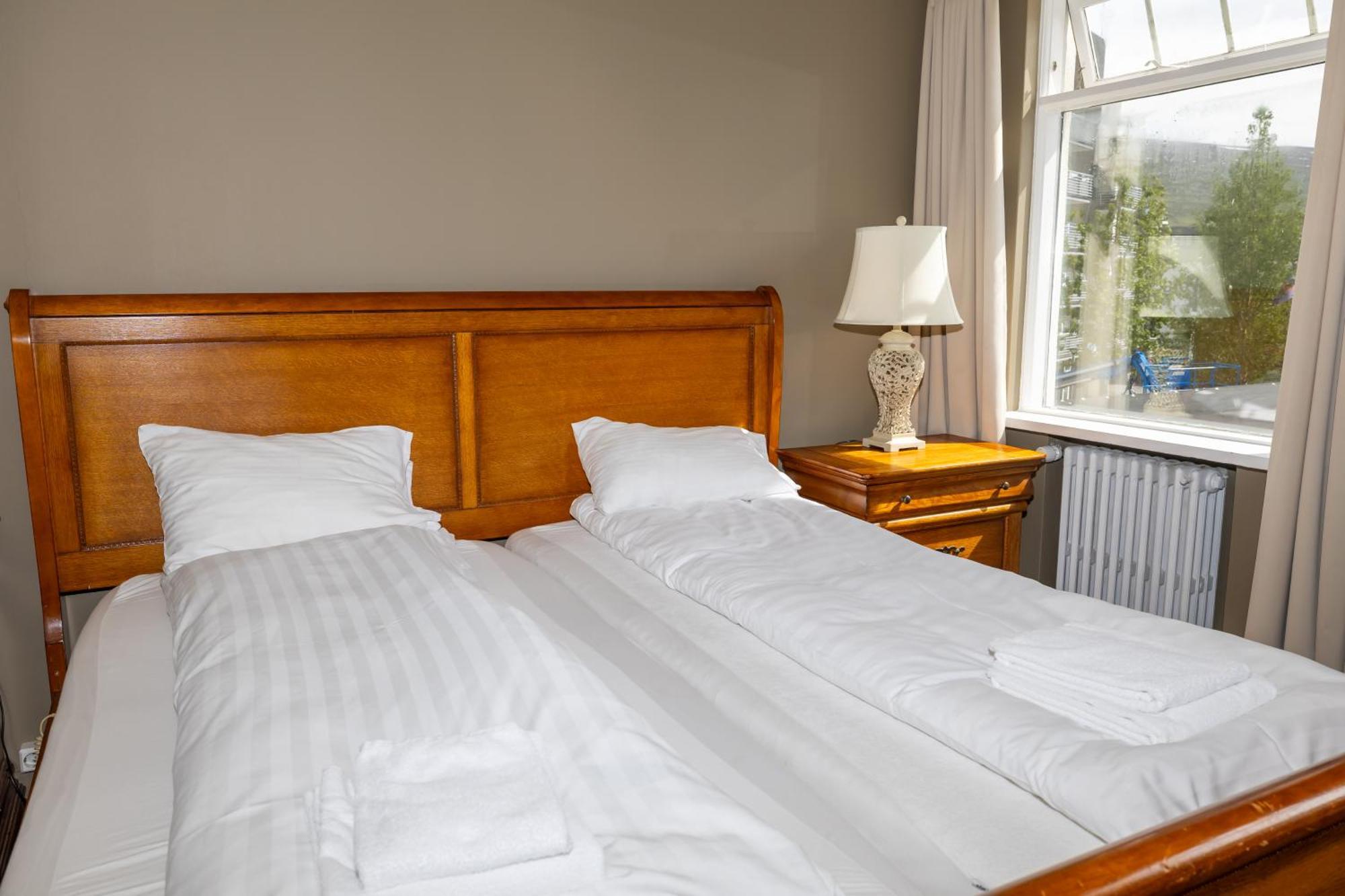 Bg4 Guesthouse Akureyri Bagian luar foto