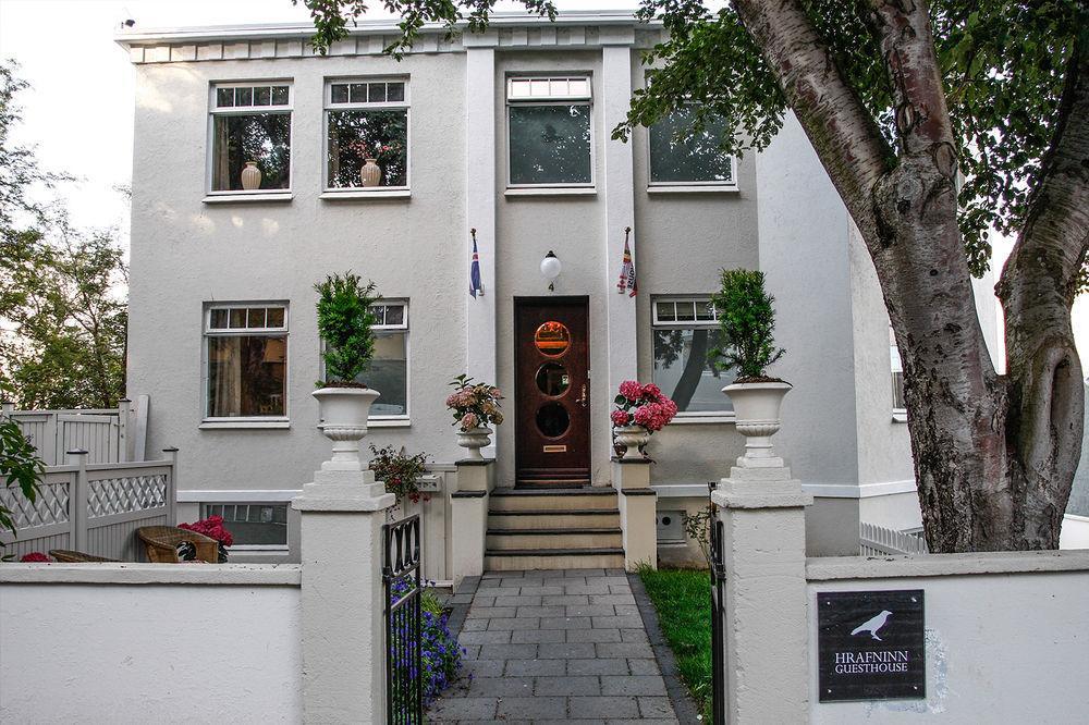 Bg4 Guesthouse Akureyri Bagian luar foto